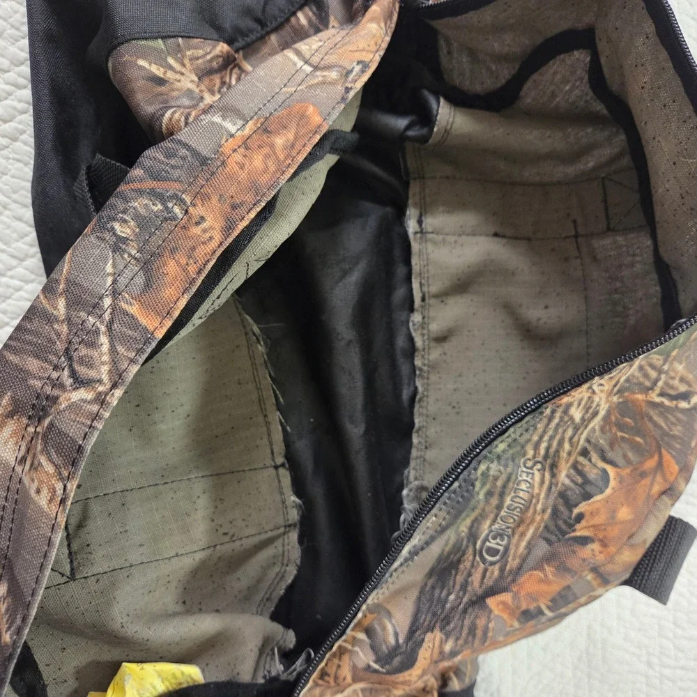Cabelas Outdoor Gear Seclusion 3D Camo Duffle Bag Black Canvas Medium Travel Bag